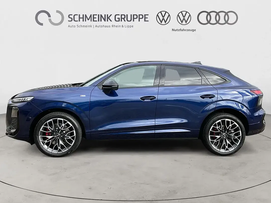 Audi Q3 - Thumbnail 2