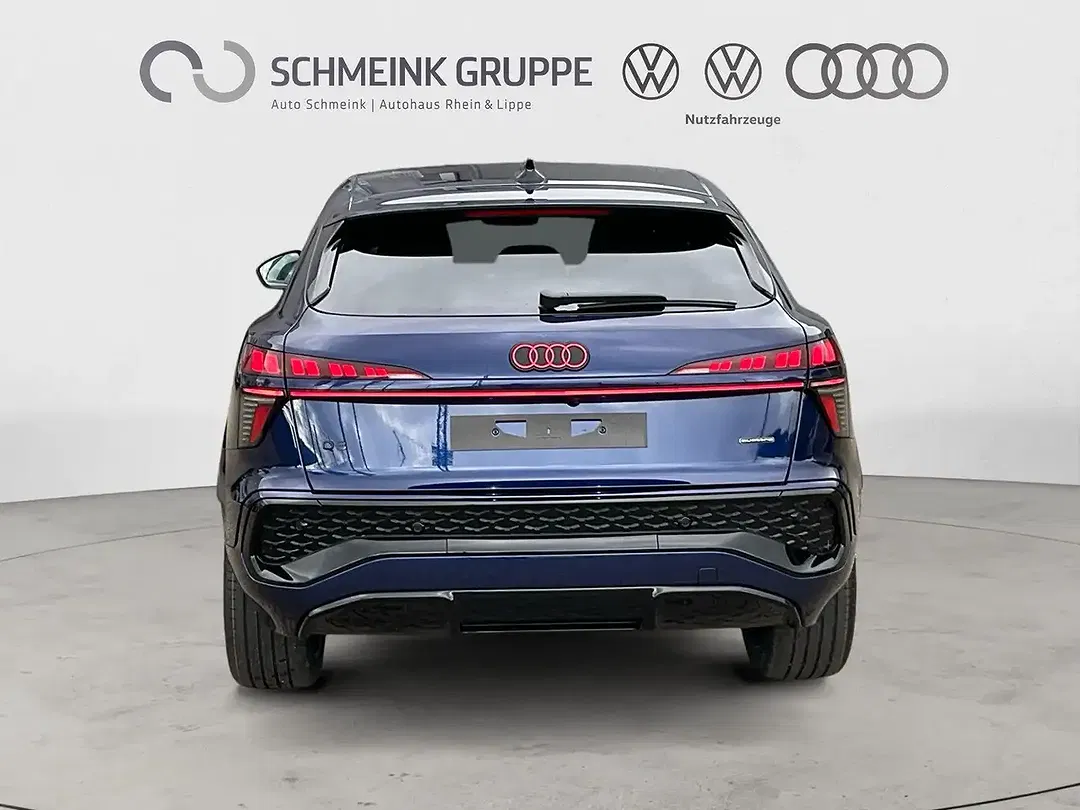 Audi Q3 - Thumbnail 4