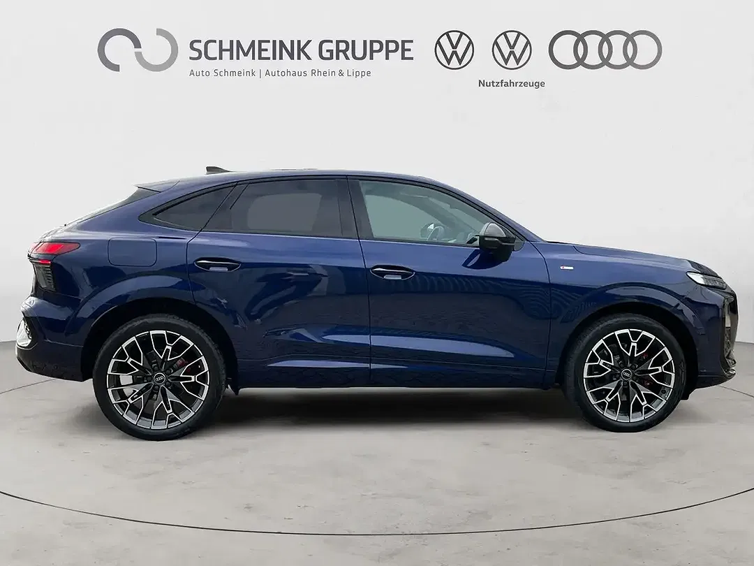 Audi Q3 - Thumbnail 6