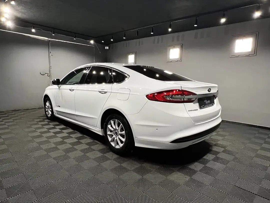 Ford Mondeo - Thumbnail 3