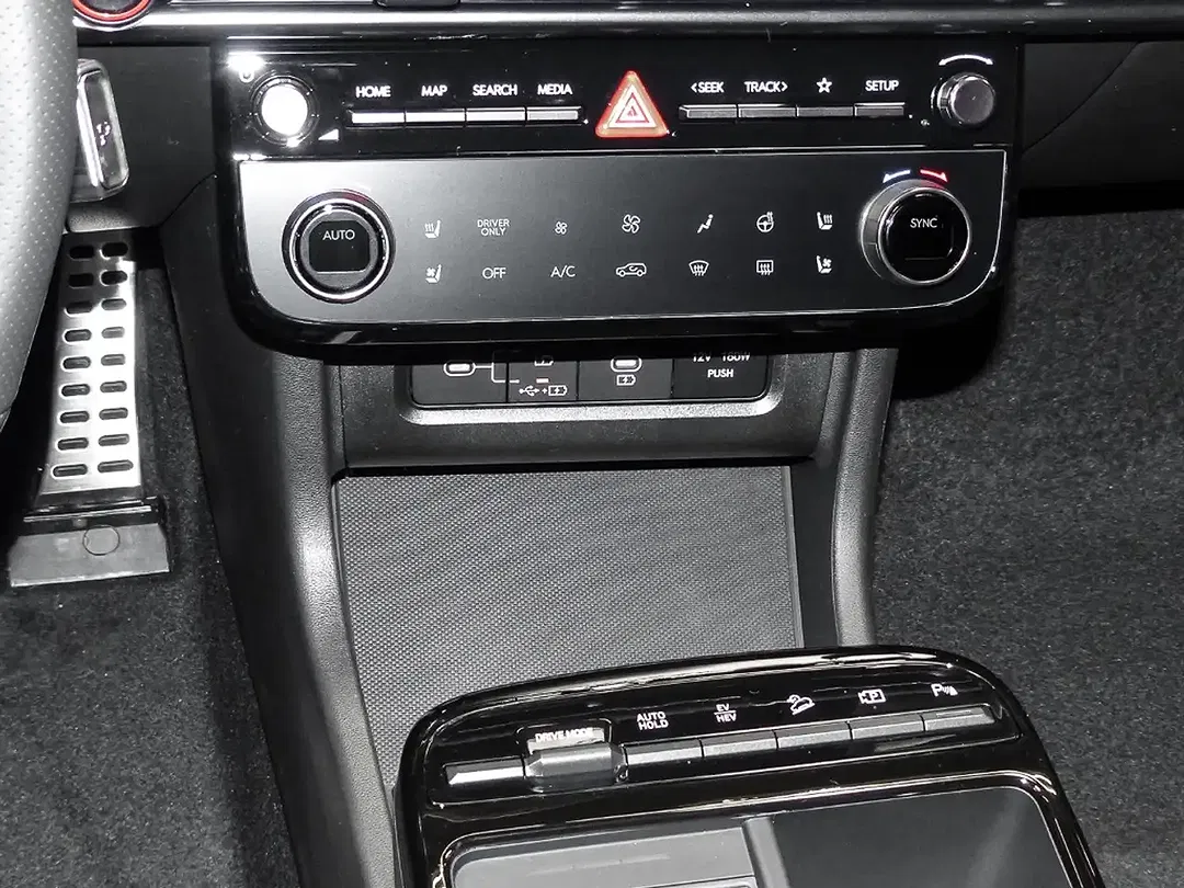 Hyundai TUCSON - Thumbnail 10