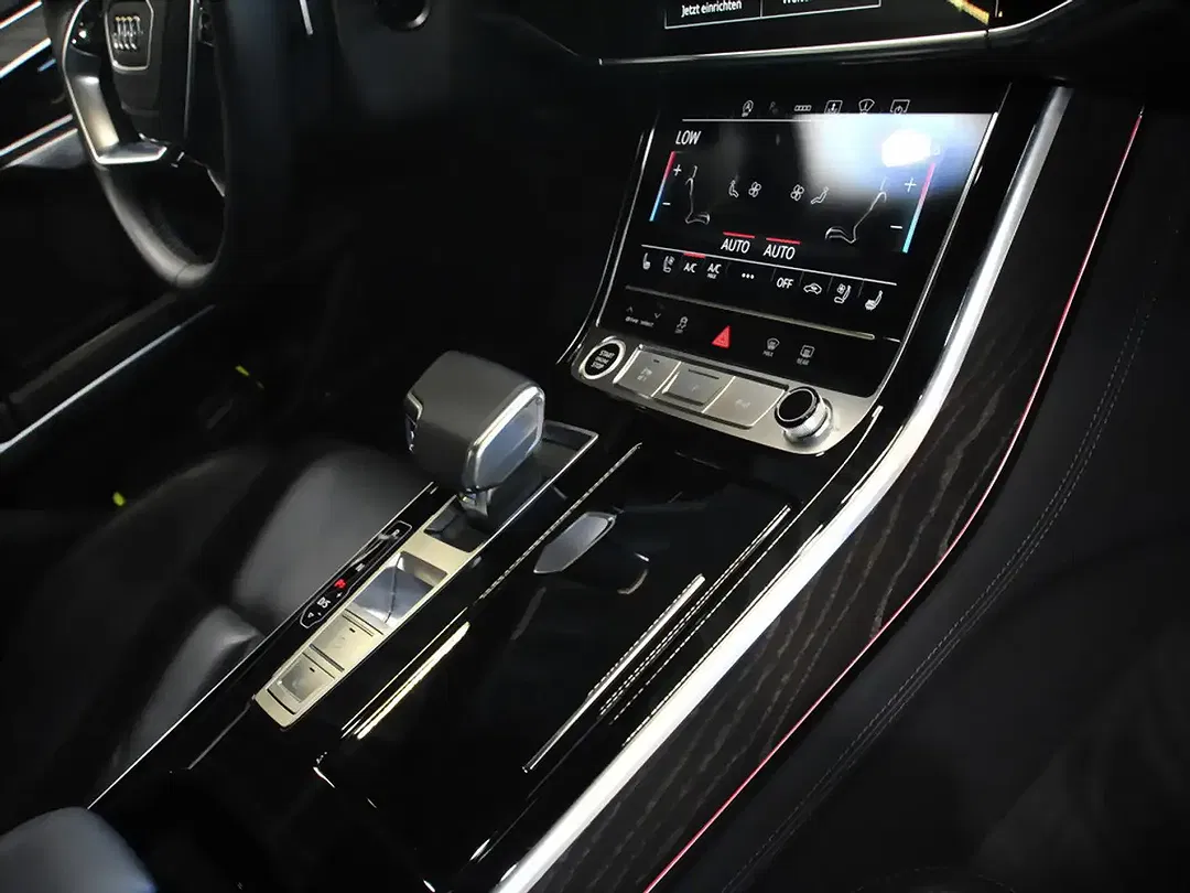 Audi A8 - Thumbnail 6