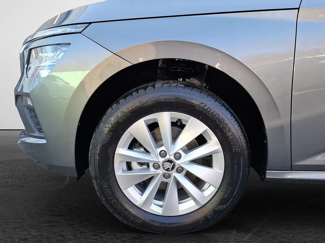 Skoda Kamiq - Thumbnail 4