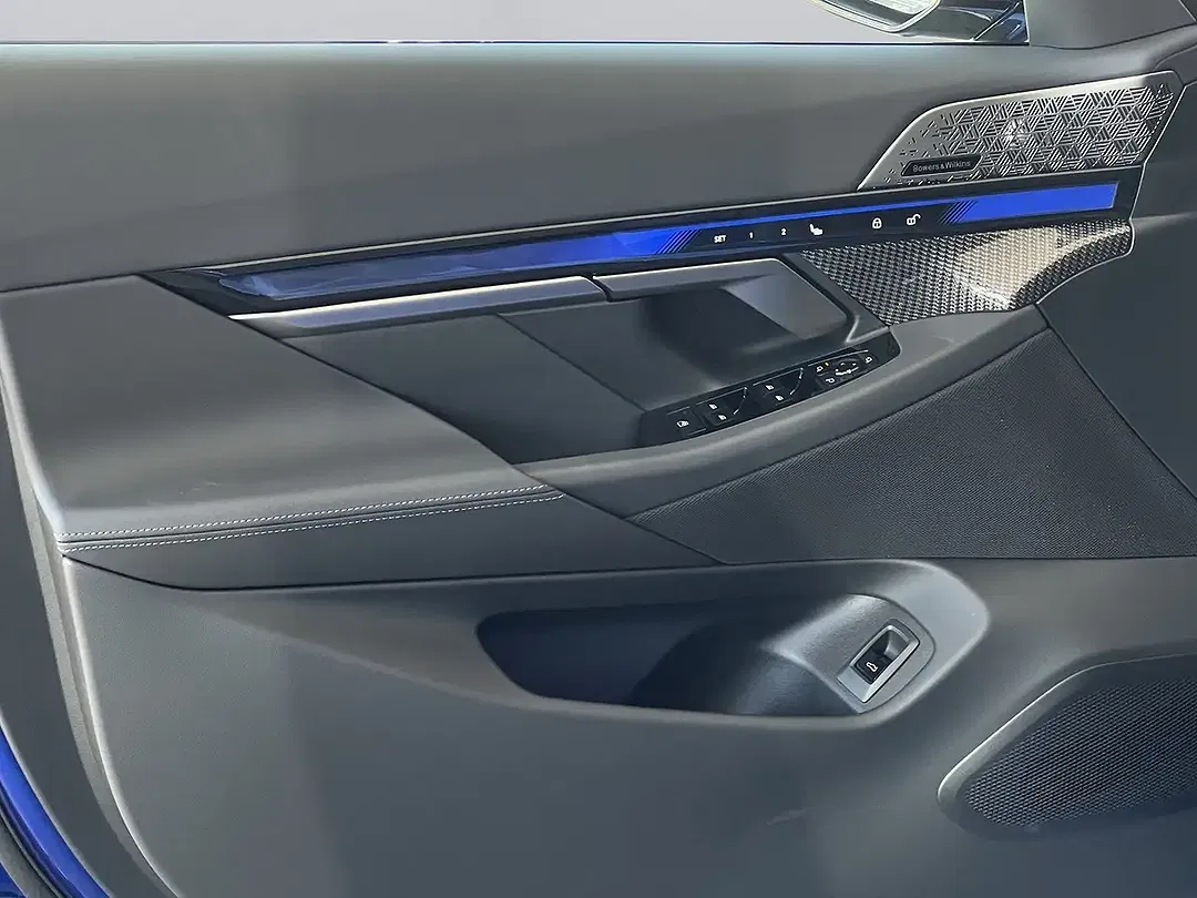 BMW M5 - Thumbnail 14