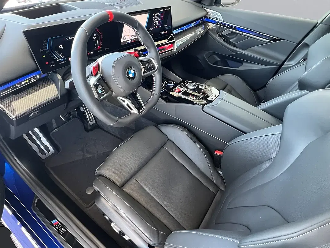 BMW M5 - Thumbnail 6