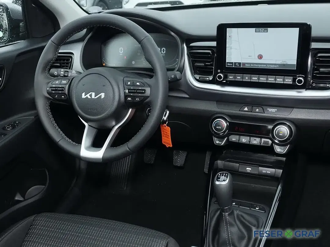 Kia Stonic - Thumbnail 3