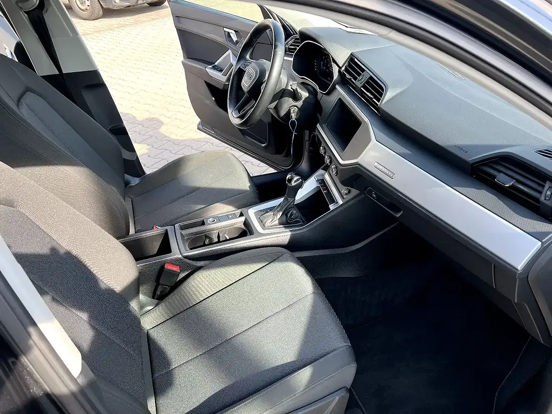 Audi Q3 - Thumbnail 20