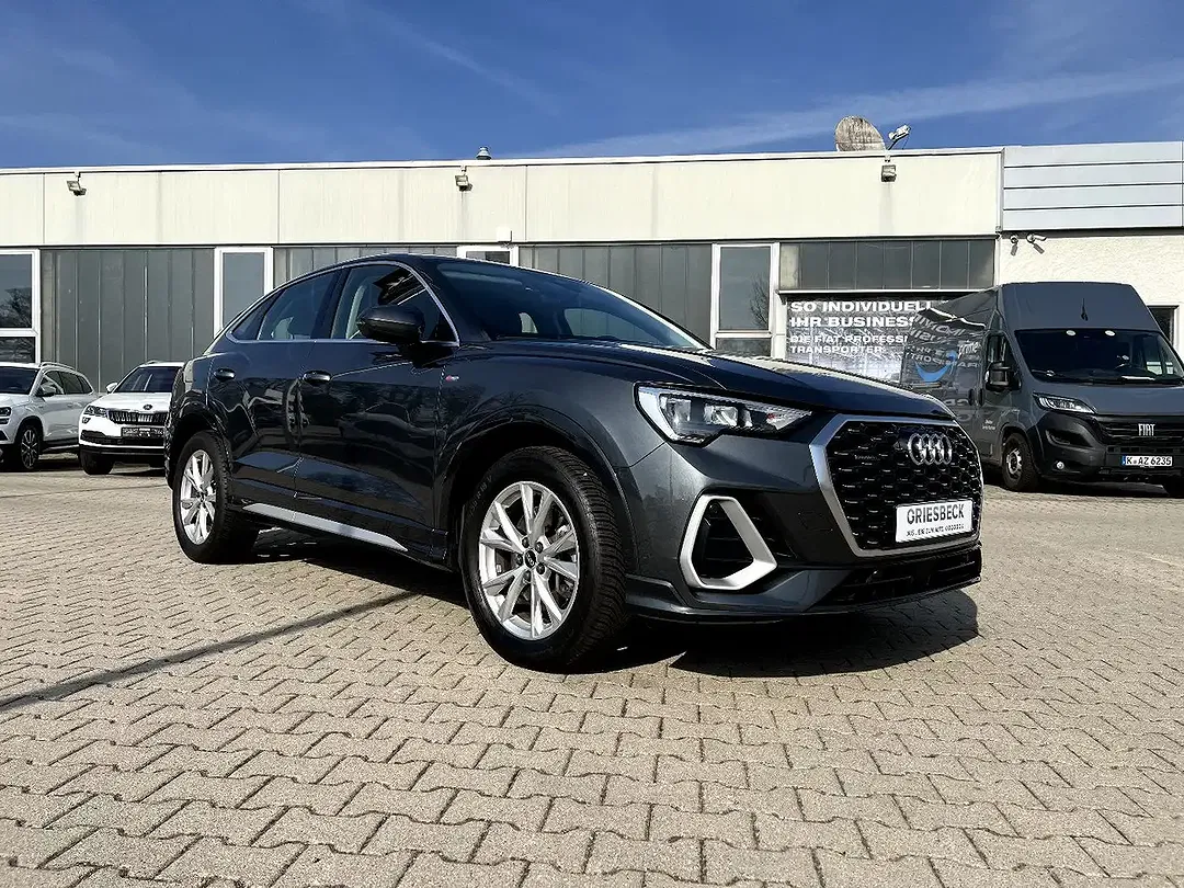 Audi Q3 - Thumbnail 5