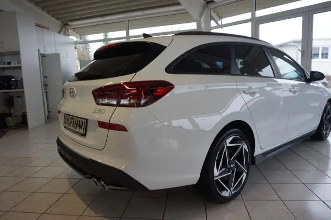 Hyundai i30 - Thumbnail 3