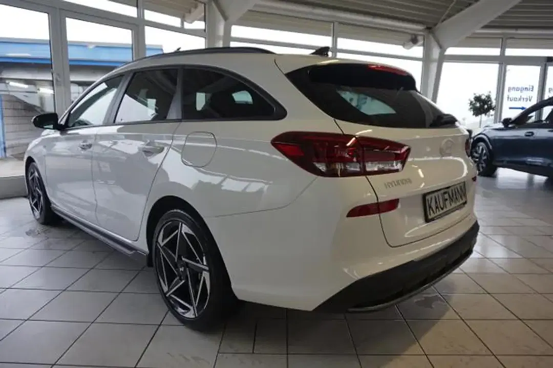 Hyundai i30 - Thumbnail 4