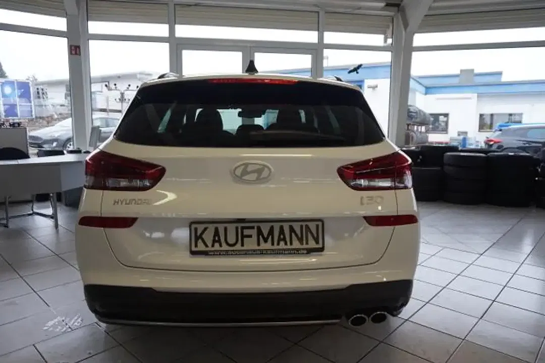 Hyundai i30 - Thumbnail 5