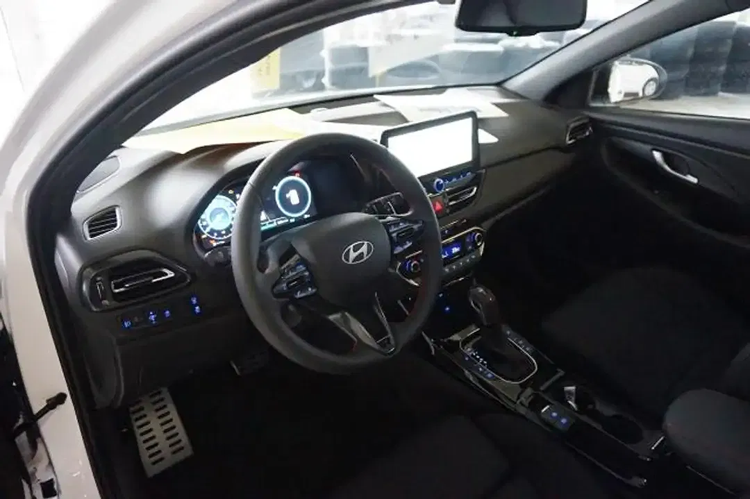 Hyundai i30 - Thumbnail 6