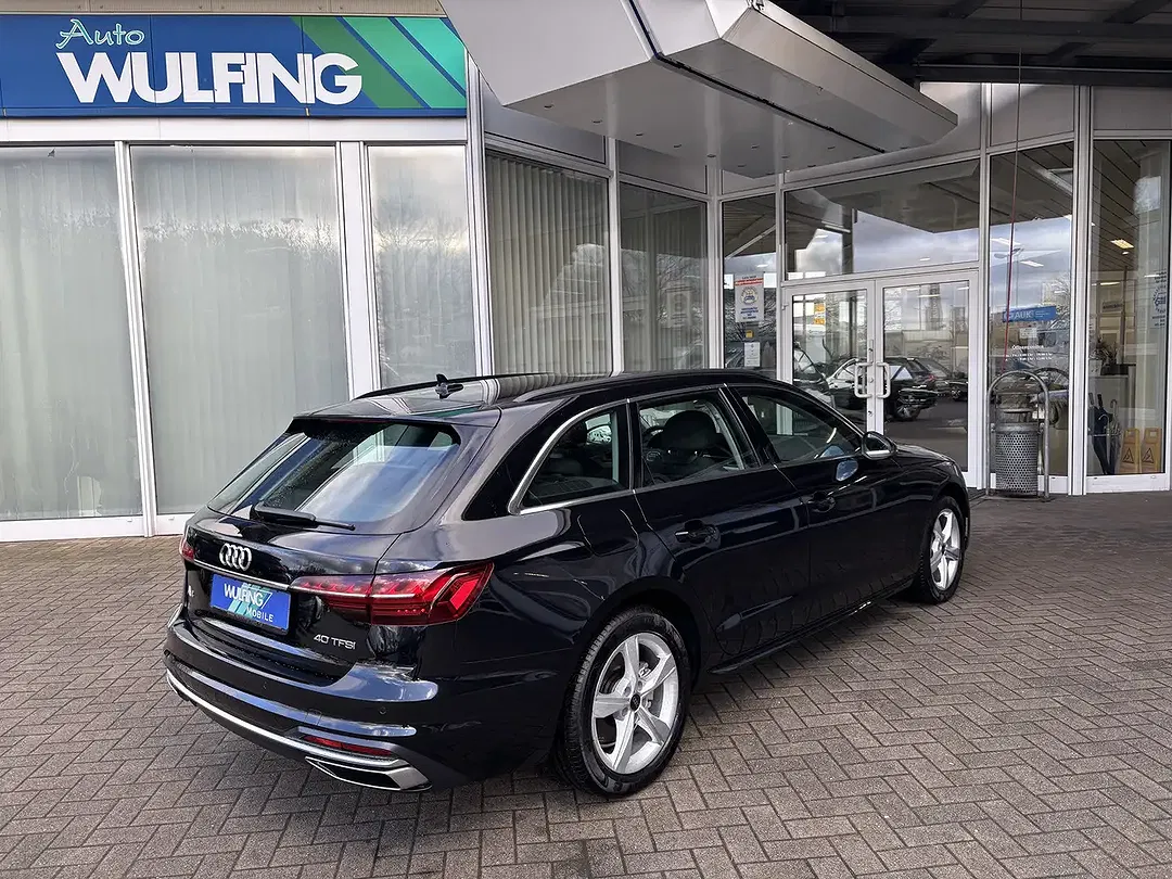 Audi A4 - Thumbnail 4
