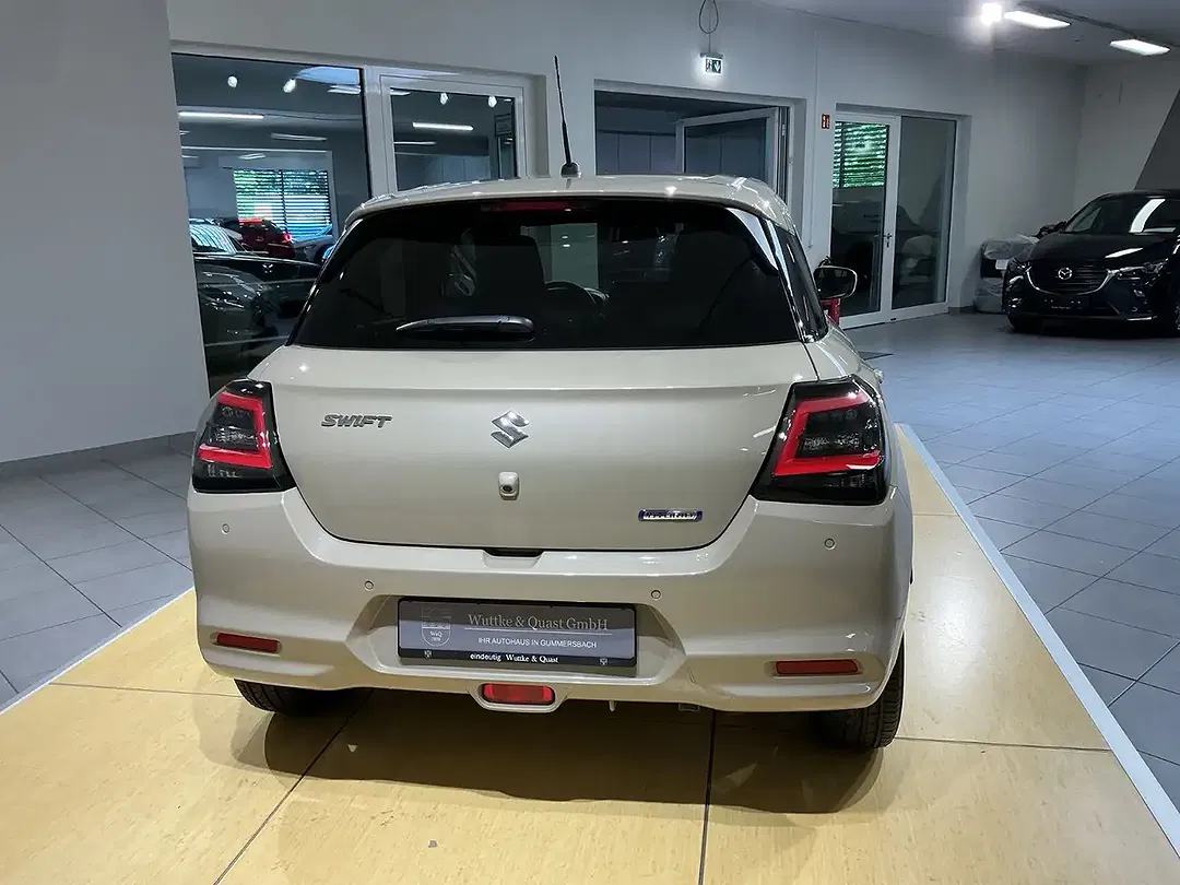 Suzuki Swift - Thumbnail 6