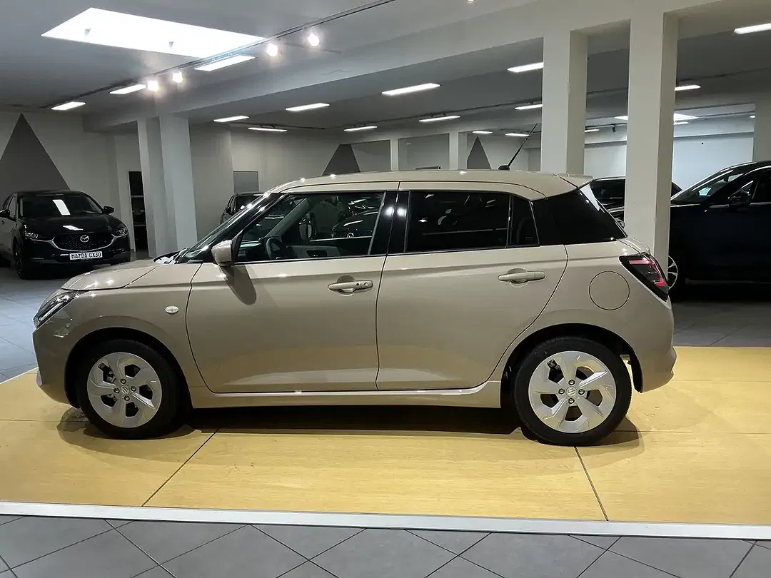 Suzuki Swift - Thumbnail 8
