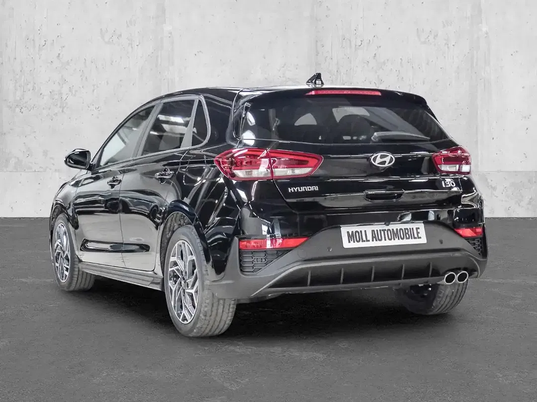 Hyundai i30 - Thumbnail 2