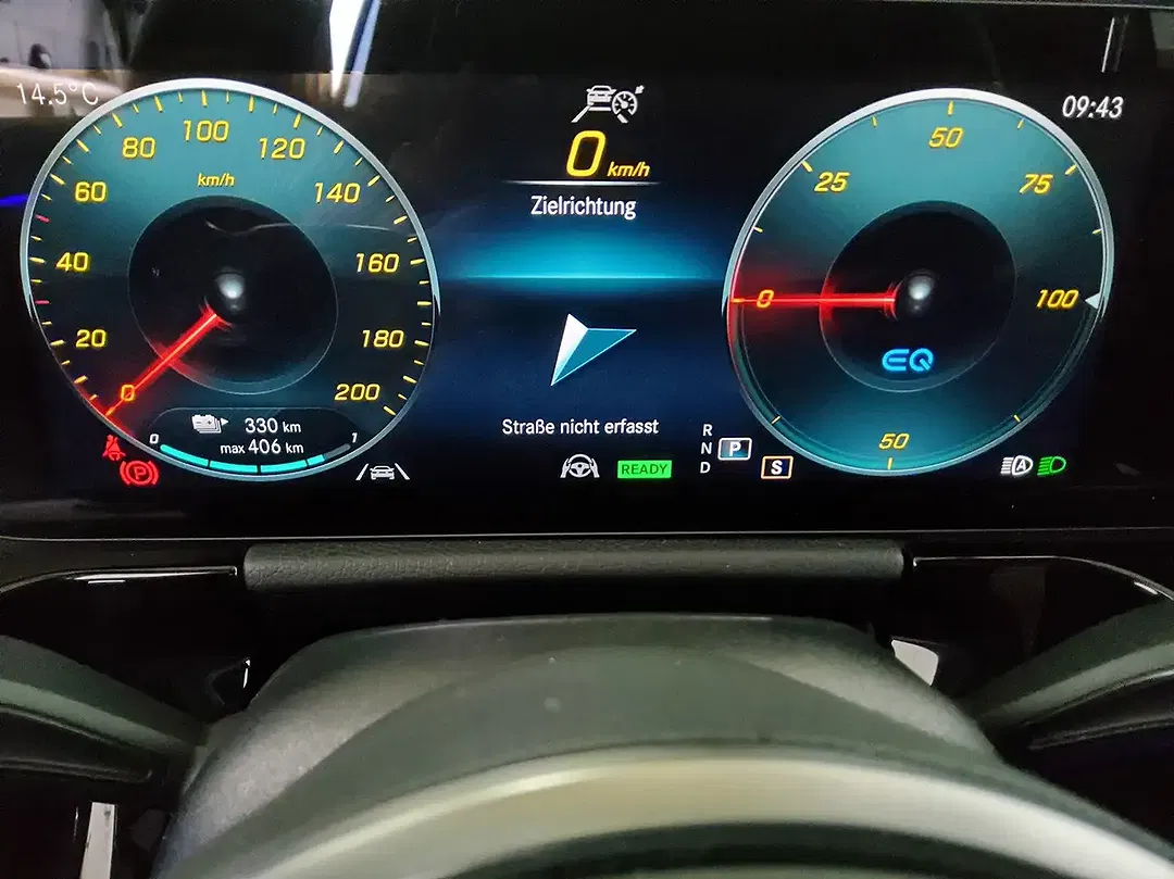 Mercedes-Benz EQA 250 - Thumbnail 7