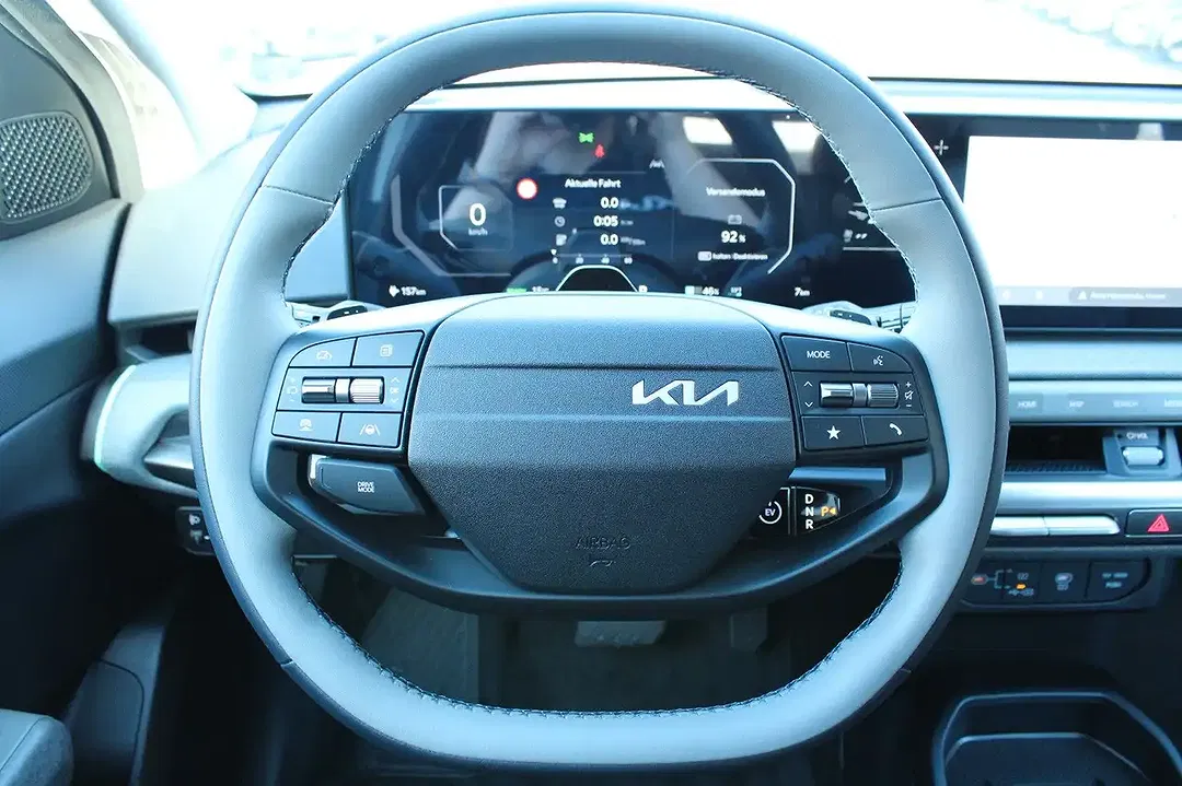 Kia EV4 - Thumbnail 13