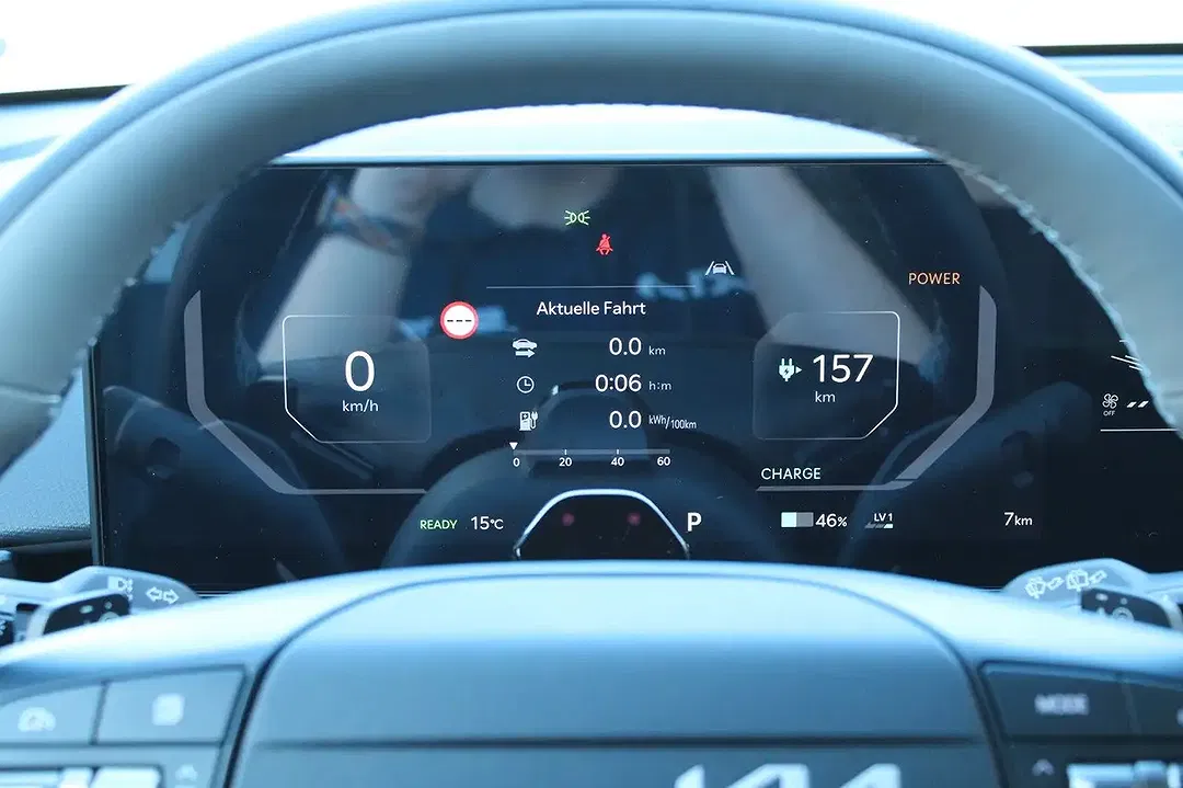 Kia EV4 - Thumbnail 14