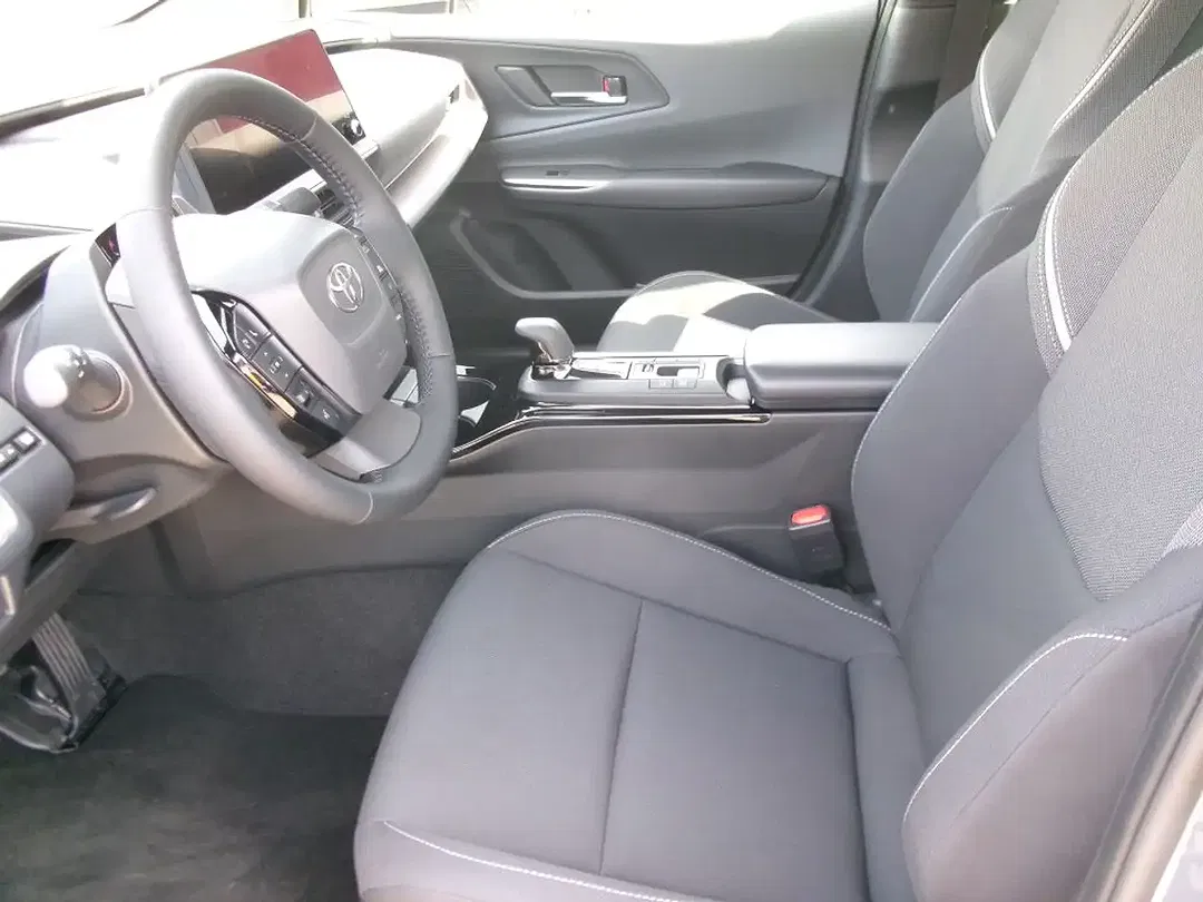 Toyota Prius - Thumbnail 7