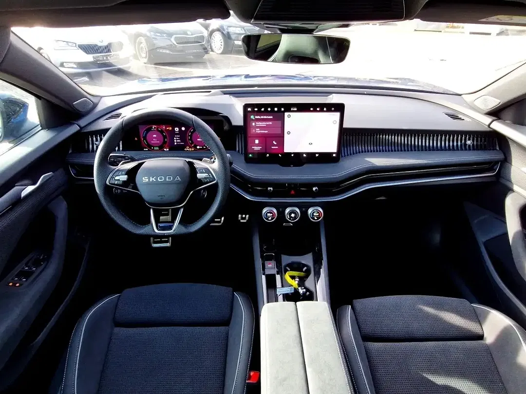 Skoda Superb - Thumbnail 10