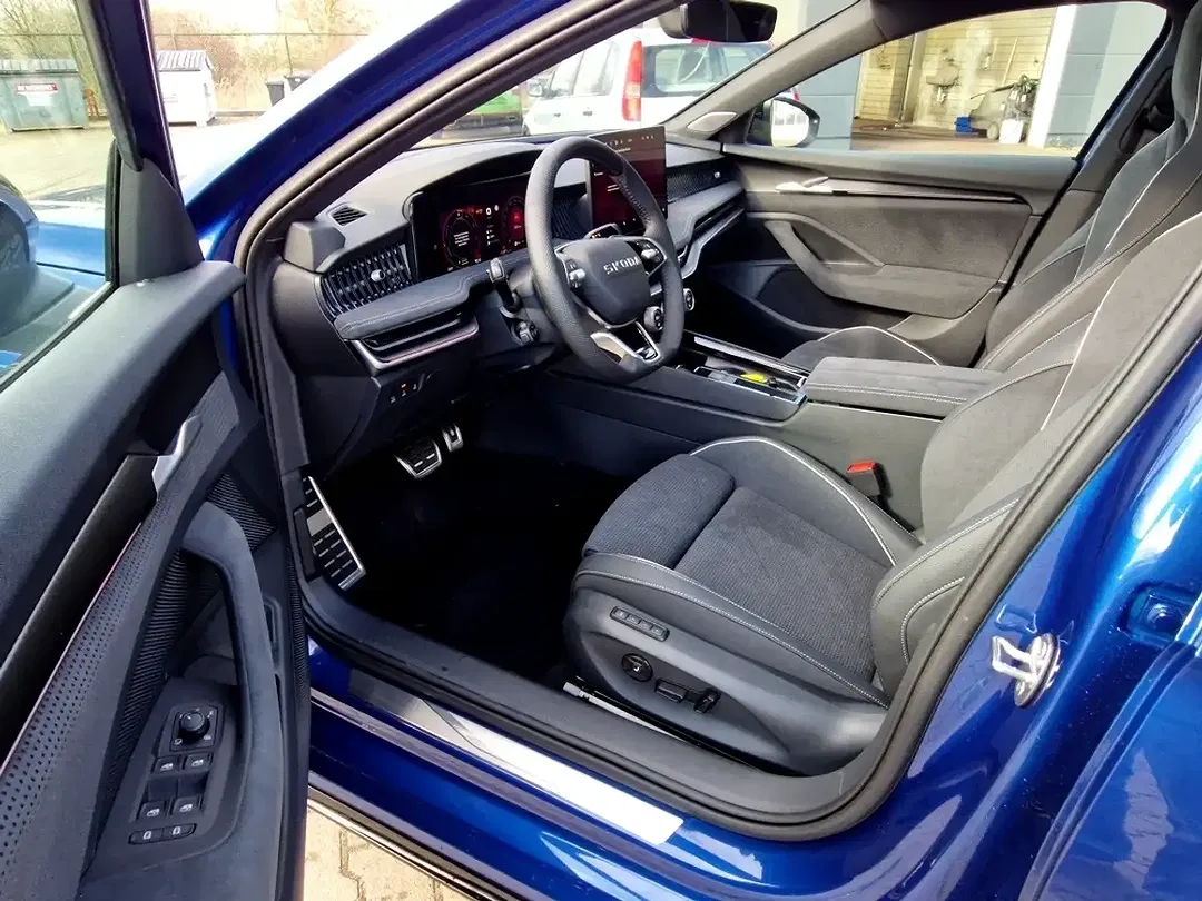 Skoda Superb - Thumbnail 7