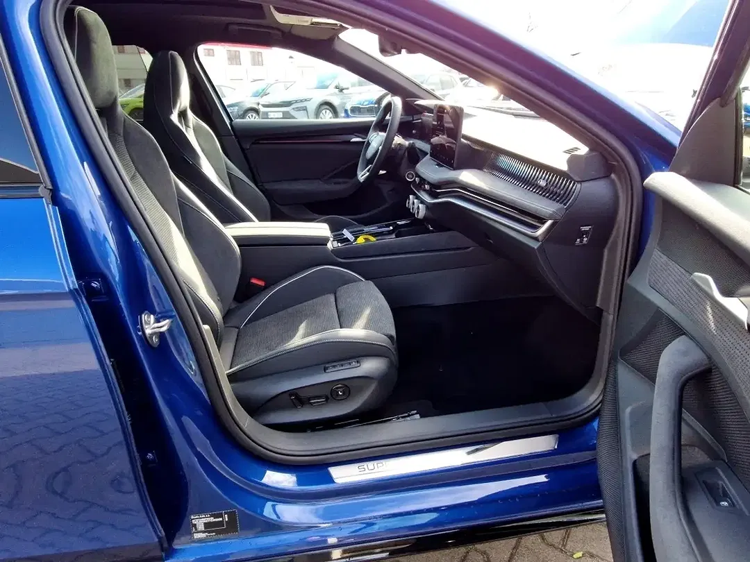 Skoda Superb - Thumbnail 8