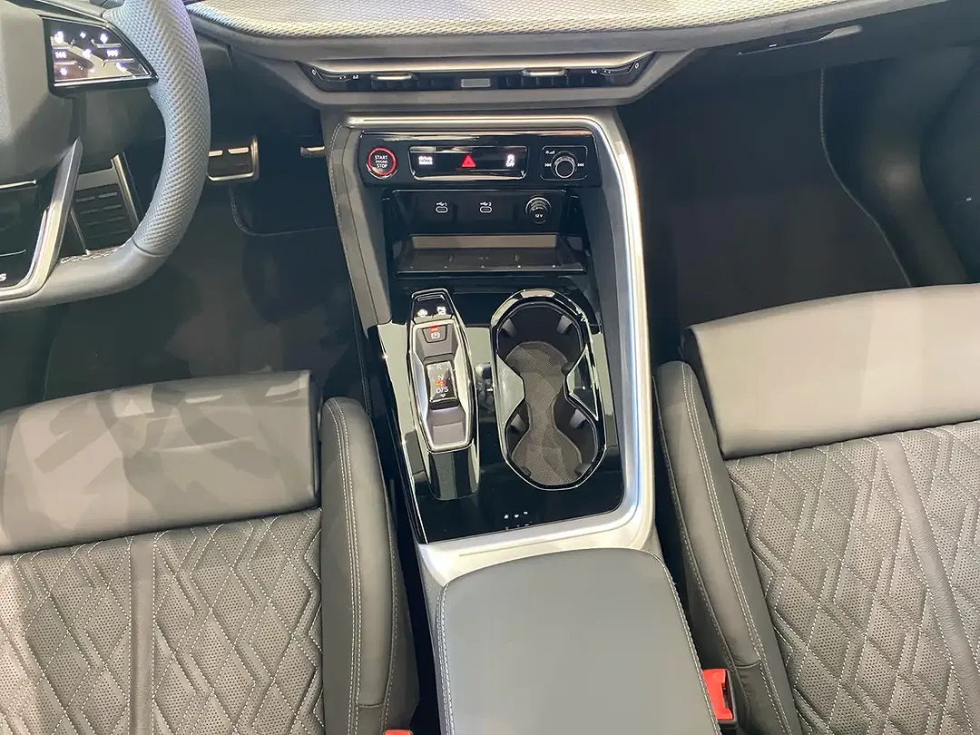 Audi SQ5 - Thumbnail 7