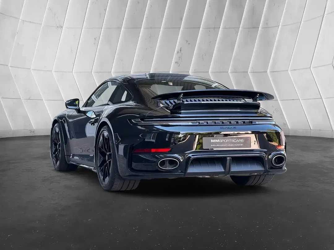 Porsche 992 - Thumbnail 8