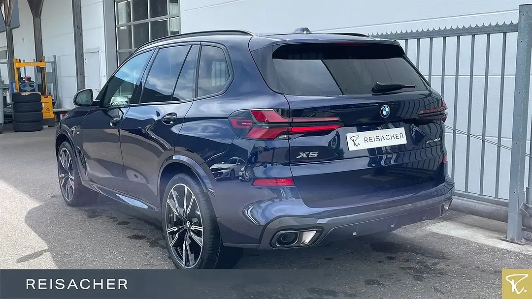 BMW X5 - Thumbnail 2