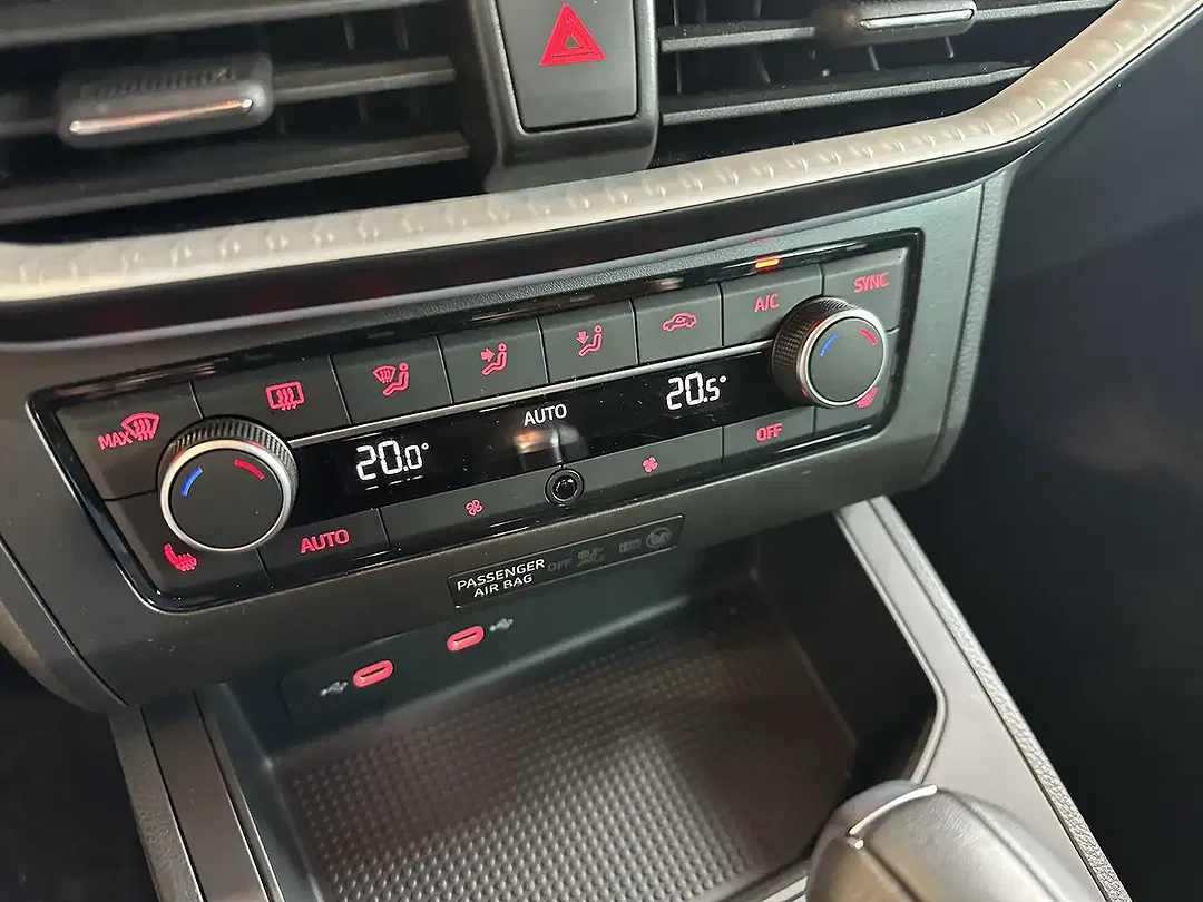 SEAT Ibiza - Thumbnail 12