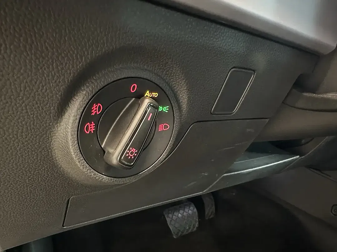 SEAT Ibiza - Thumbnail 9