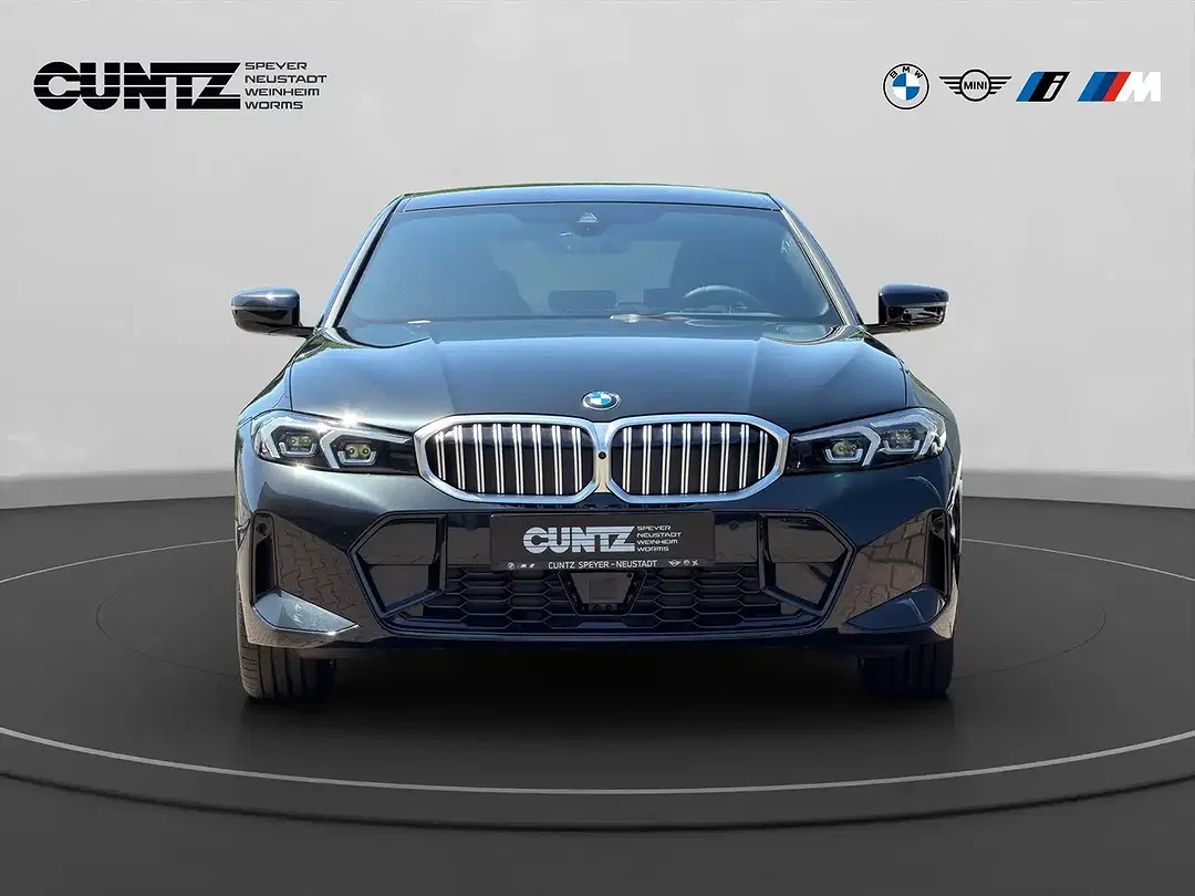 BMW 320 - Thumbnail 2