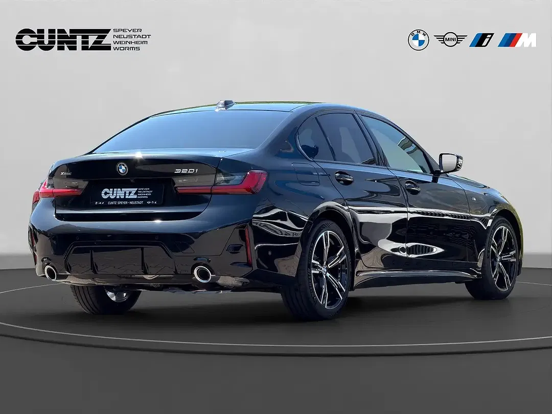 BMW 320 - Thumbnail 5