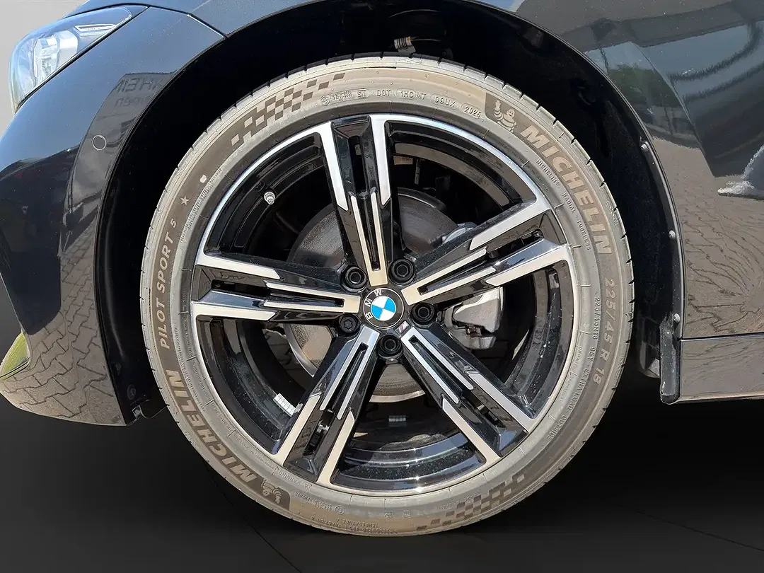BMW 320 - Thumbnail 9