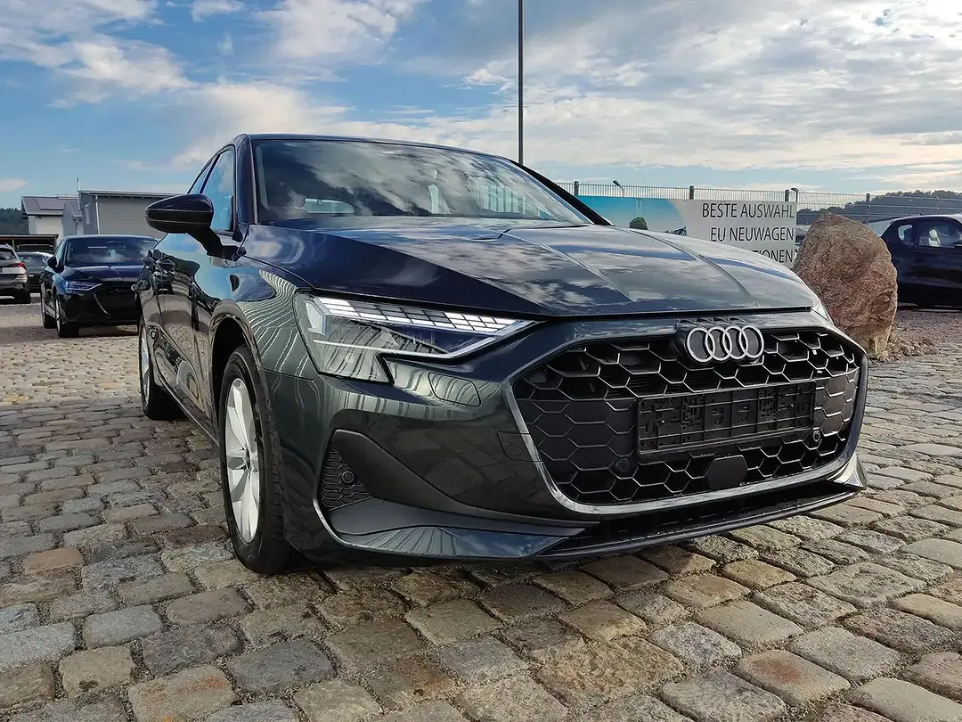 Audi A3 - Thumbnail 3