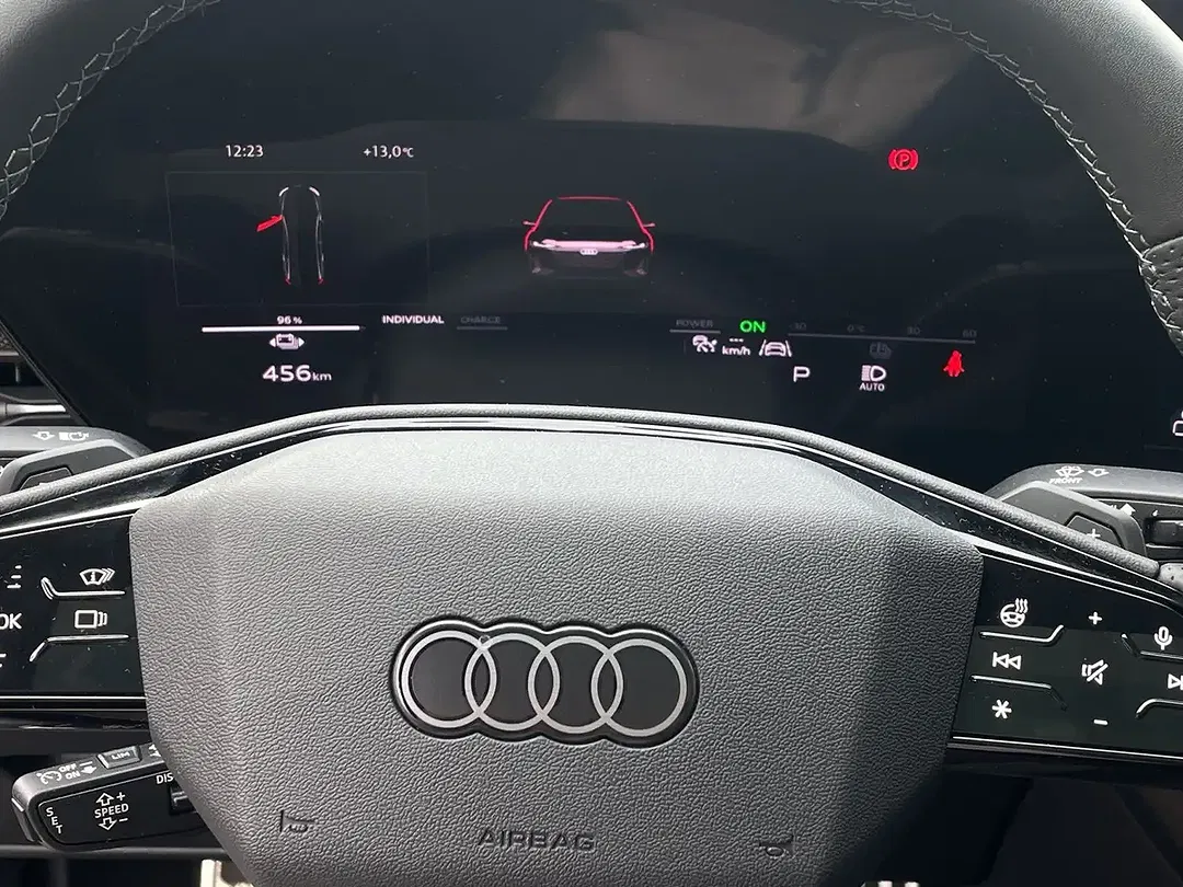 Audi S6 e-tron - Thumbnail 11