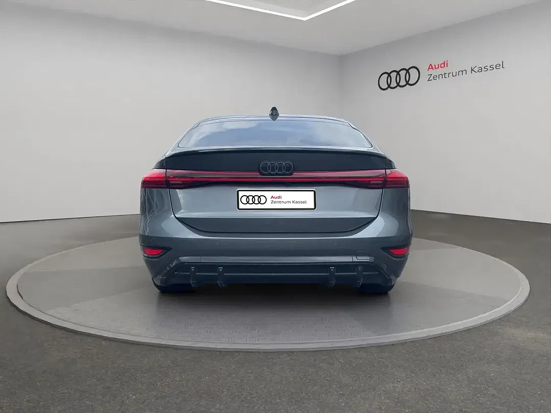 Audi S6 e-tron - Thumbnail 4