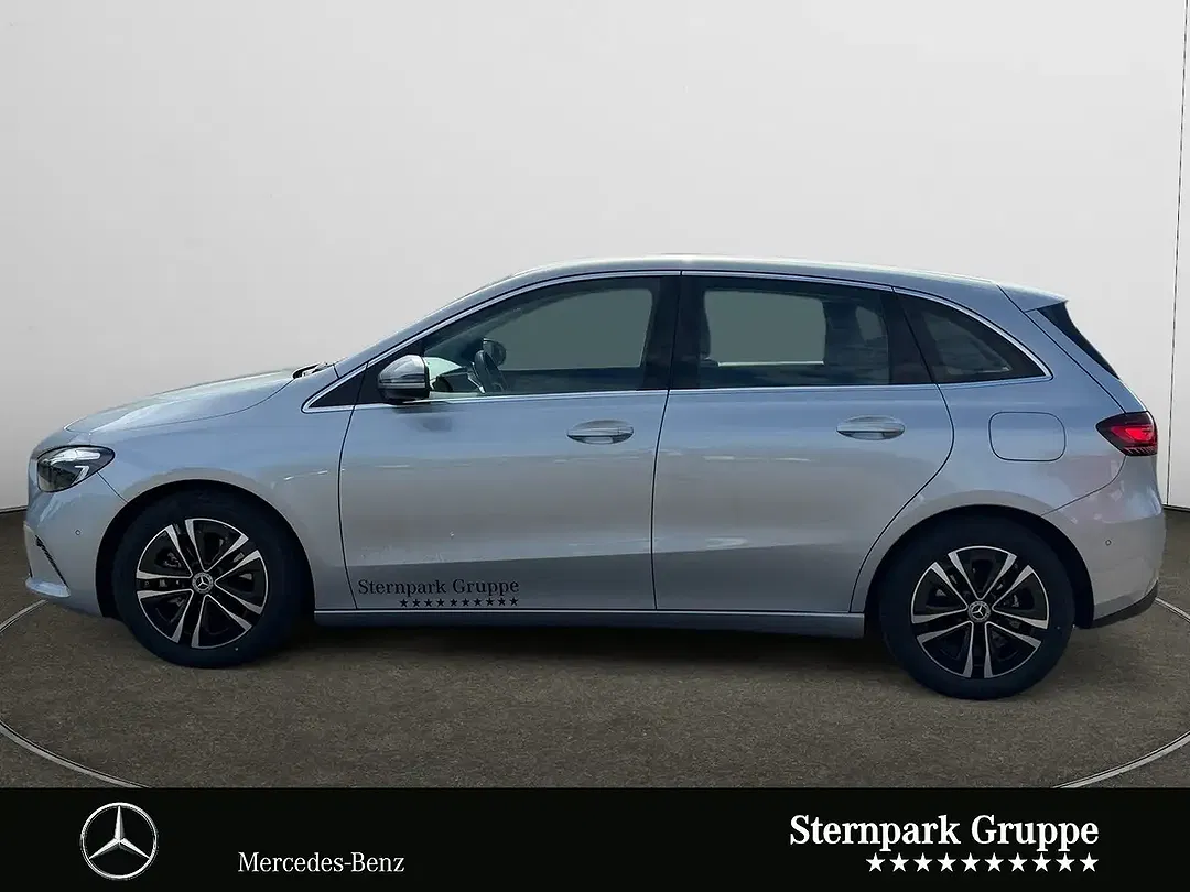 Mercedes-Benz B 180 - Thumbnail 2
