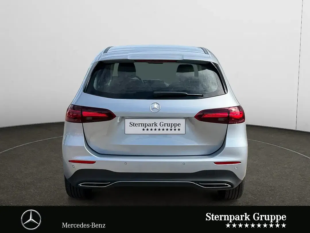 Mercedes-Benz B 180 - Thumbnail 4