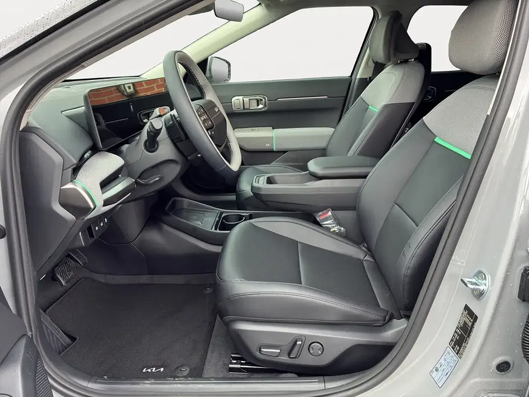 Kia EV4 - Thumbnail 6