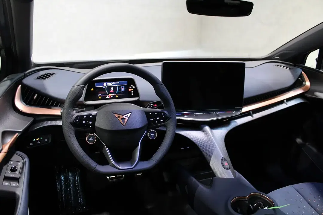 CUPRA Tavascan - Thumbnail 10