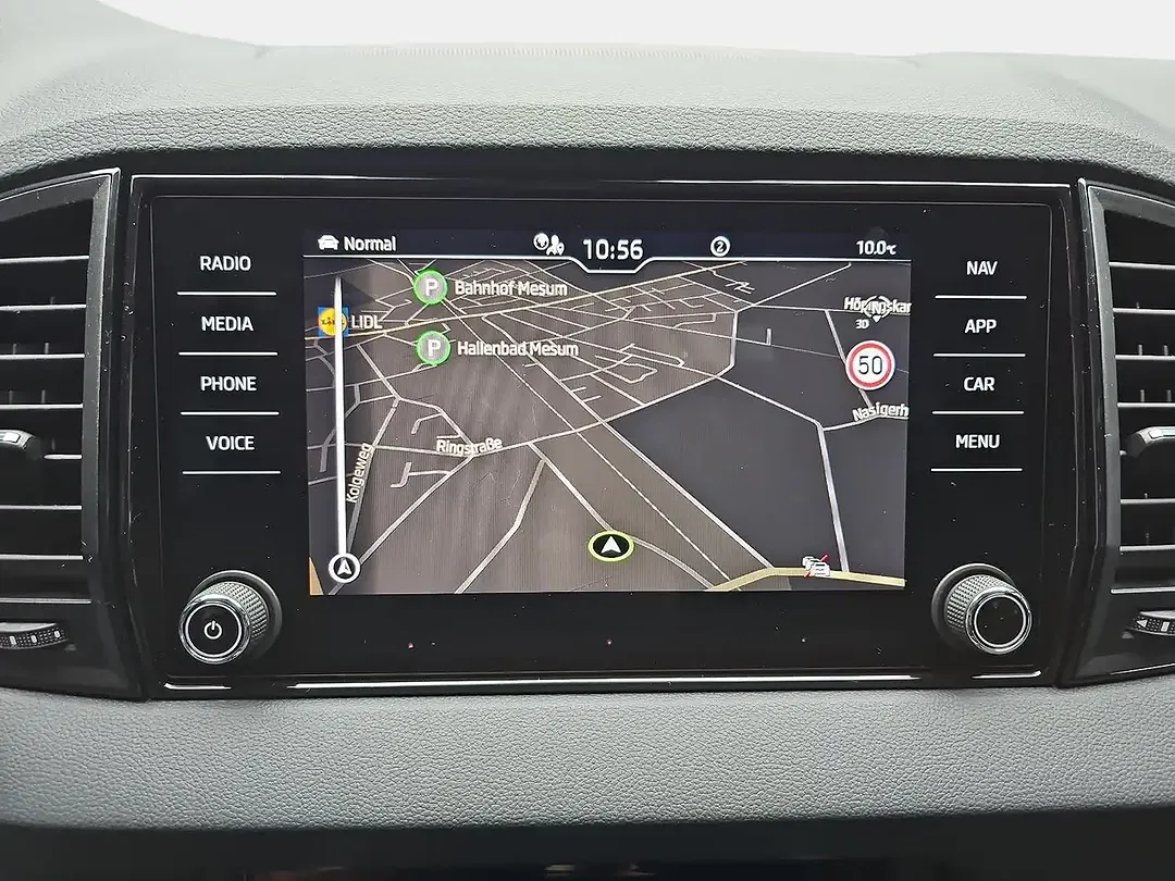 Skoda Karoq - Thumbnail 9