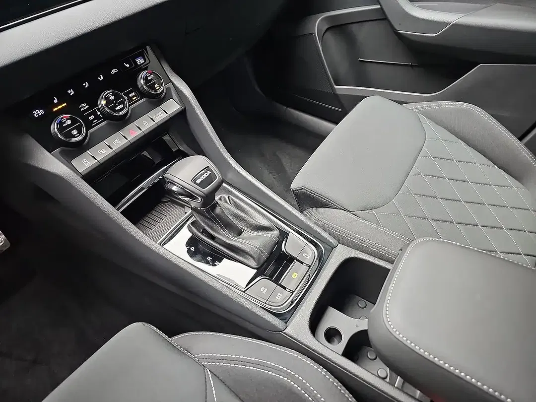 Skoda Karoq - Thumbnail 12