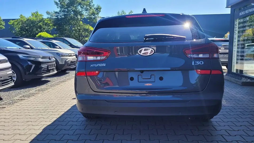 Hyundai i30 - Thumbnail 5