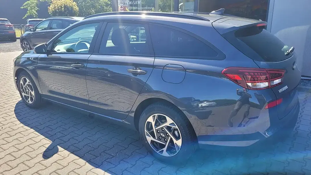 Hyundai i30 - Thumbnail 6