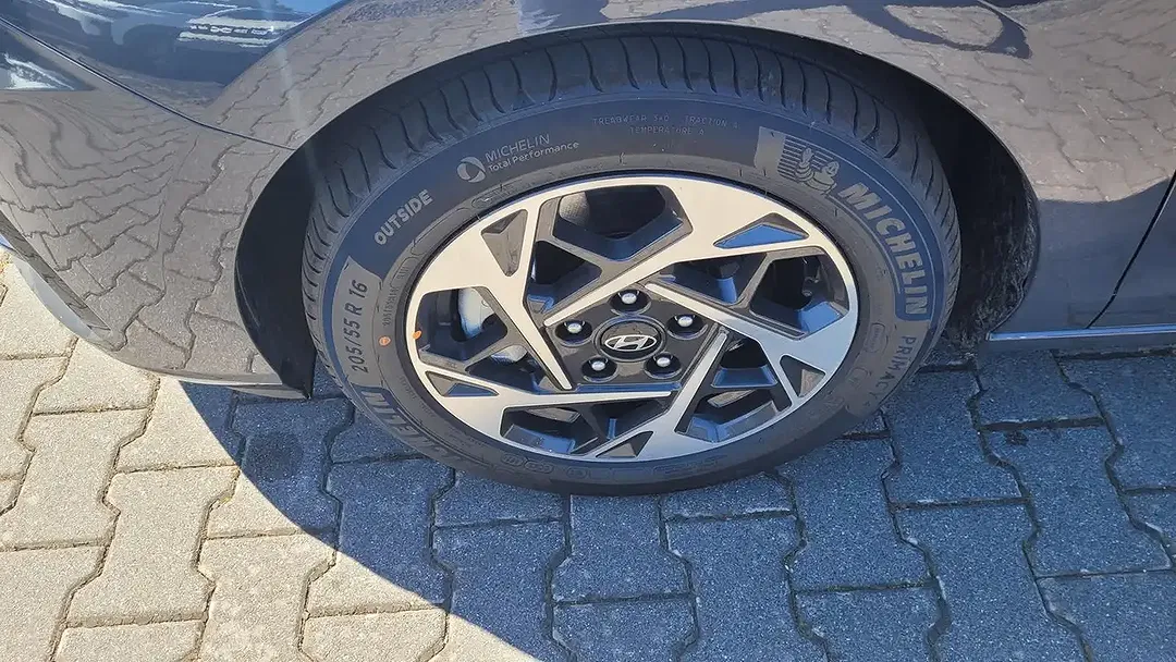 Hyundai i30 - Thumbnail 8