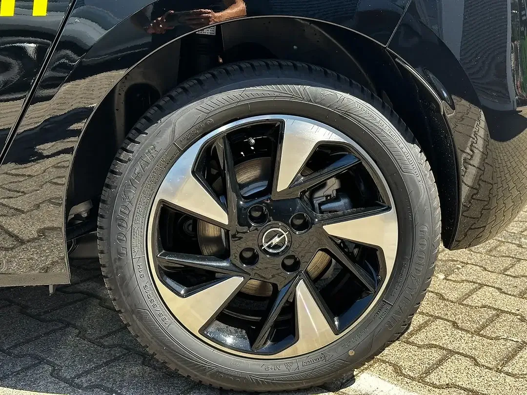 Opel Corsa - Thumbnail 9