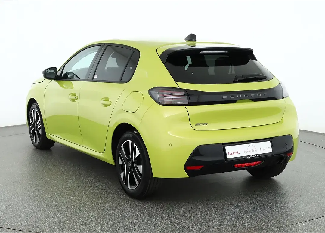 Peugeot 208 - Thumbnail 2