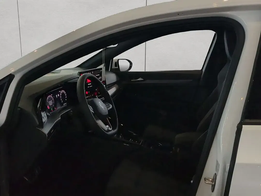 Volkswagen Golf GTI - Thumbnail 10